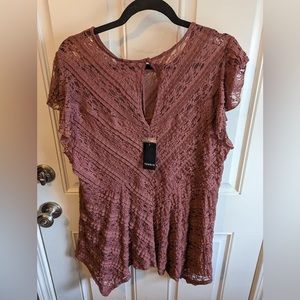 NWT Mauve Lace Blouse from Torrid Size 5 (26-28)